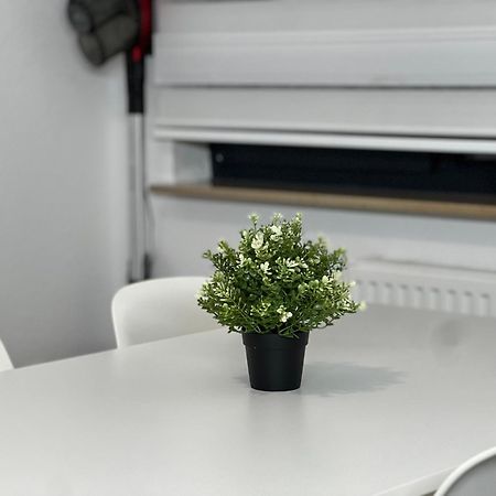 Ferienwohnung Mit Ladesaeule In Kassel Harleshausen Exteriör bild